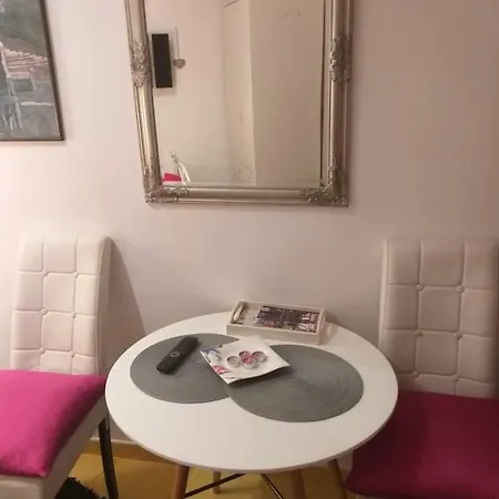 Διαμέρισμα Mediteranea 1 *