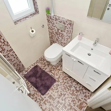 Apartment Mediteranea 1 *